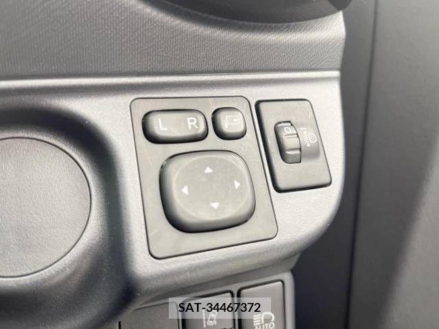 Toyota AQUA 2019-05 347870-7