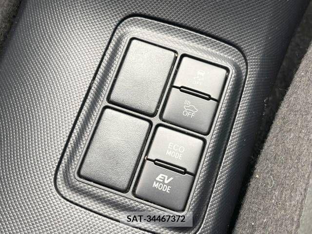 Toyota AQUA 2019-05 347870-5