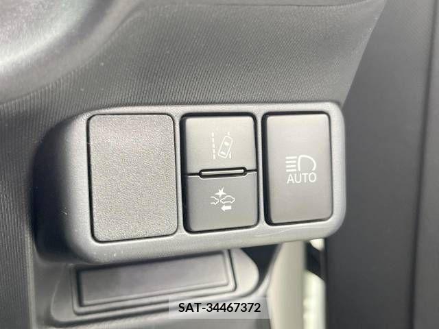 Toyota AQUA 2019-05 347870-2