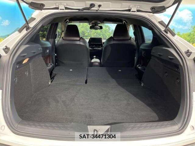 Toyota C-HR 2018-02 294936-10