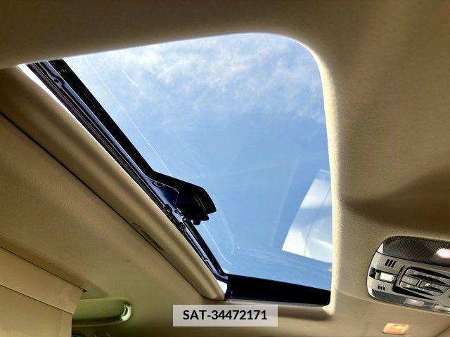 Toyota VELLFIRE 2019-08 349829-26