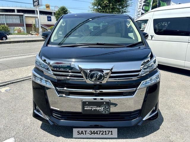 Toyota VELLFIRE 2019-08 349829-1