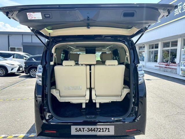 Toyota VELLFIRE 2019-08 349829-10