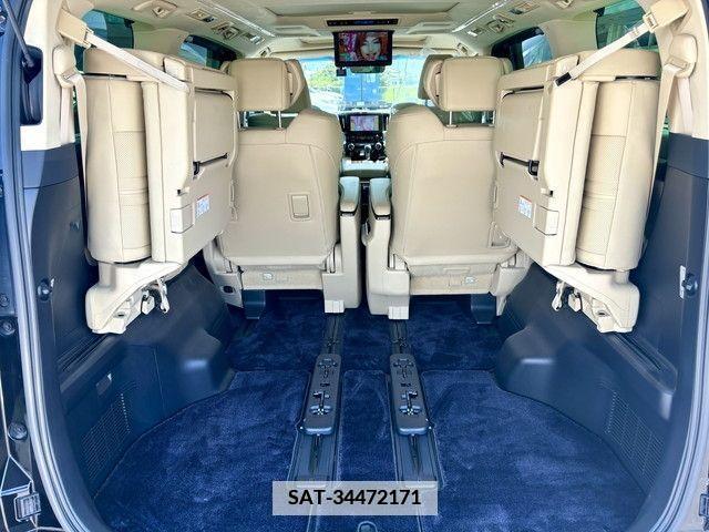 Toyota VELLFIRE 2019-08 349829-11