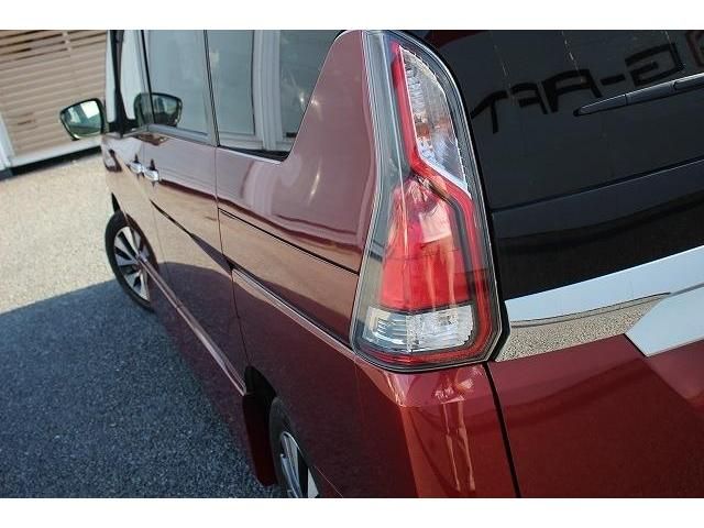Nissan SERENA 2017-06 23231-13
