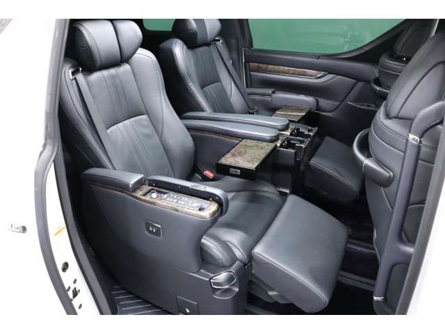 Toyota ALPHARD HYBRID 2021-11 17094-9
