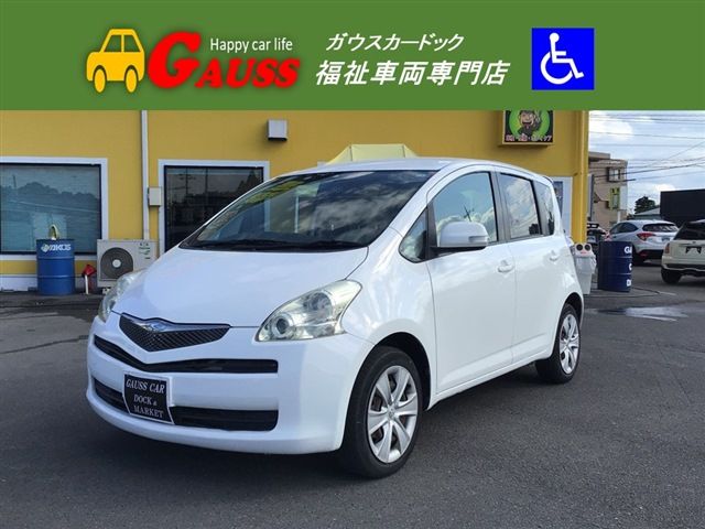 Toyota RACTIS 2010-08 11029-0