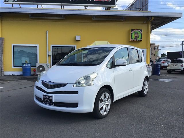 Toyota RACTIS 2010-08 11029-24