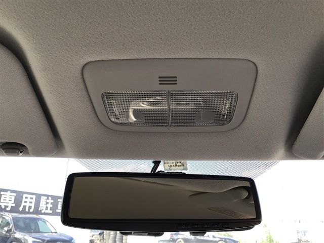Toyota RACTIS 2010-08 11029-28