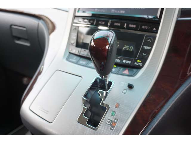 Toyota VELLFIRE 2013-05 5259-10