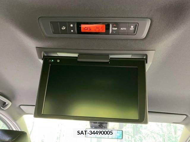Toyota VOXY 2021-04 288990-3