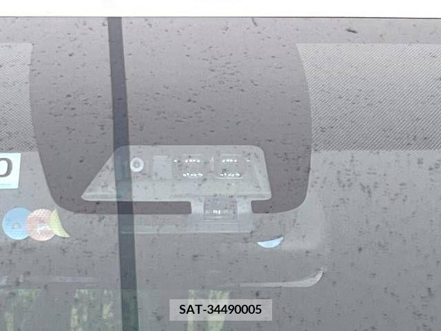 Toyota VOXY 2021-04 288990-2