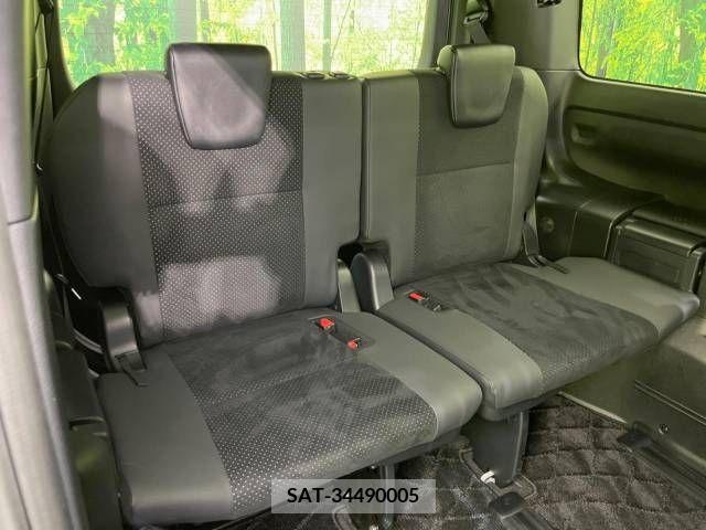 Toyota VOXY 2021-04 288990-10