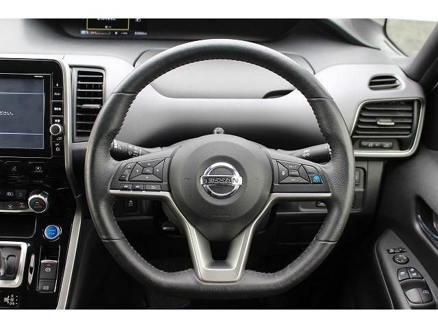 Nissan SERENA 2018-07 9182-15