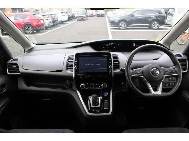 Nissan SERENA 2018-07 9182-14