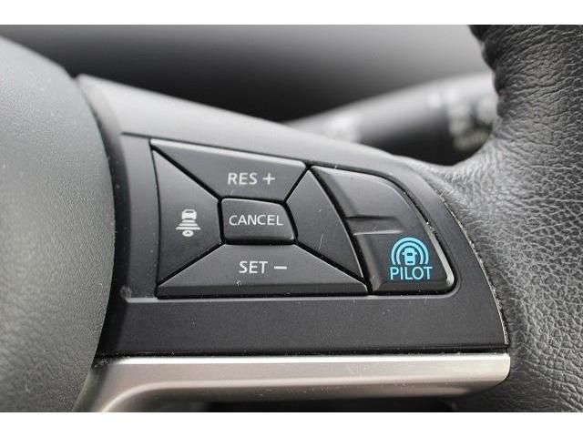 Nissan SERENA 2018-07 9182-3