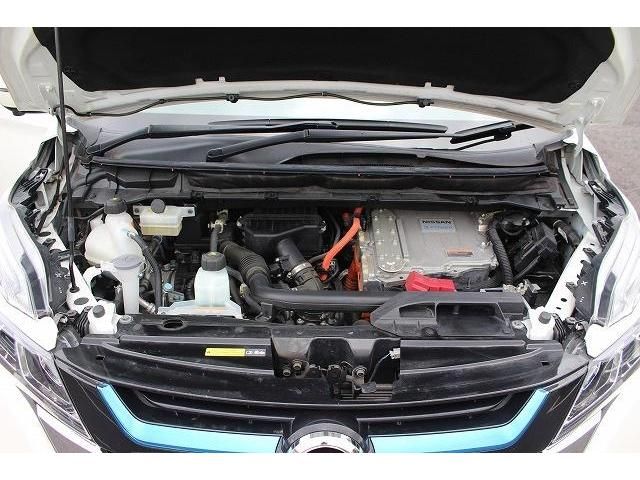 Nissan SERENA 2018-07 9182-17