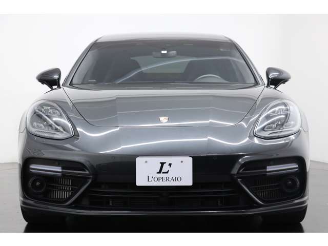 Porsche PANAMERA 2017-05 192405-7