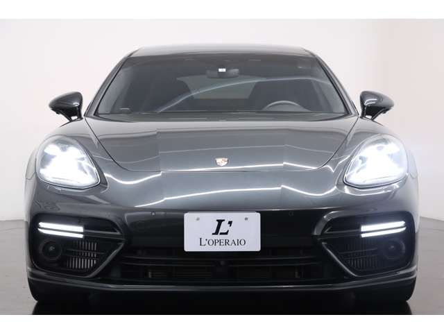 Porsche PANAMERA 2017-05 192405-6