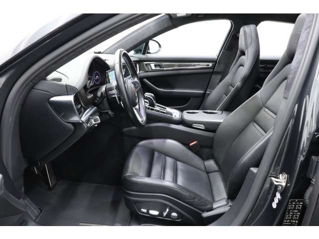 Porsche PANAMERA 2017-05 192405-1