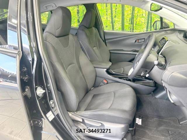 Toyota PRIUS 2018-02 281777-11