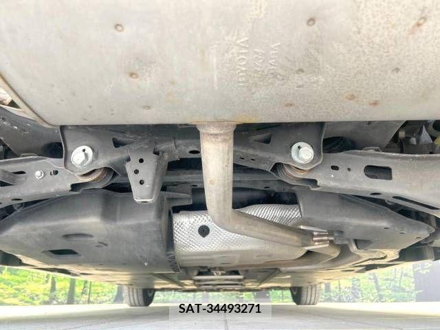Toyota PRIUS 2018-02 281777-19