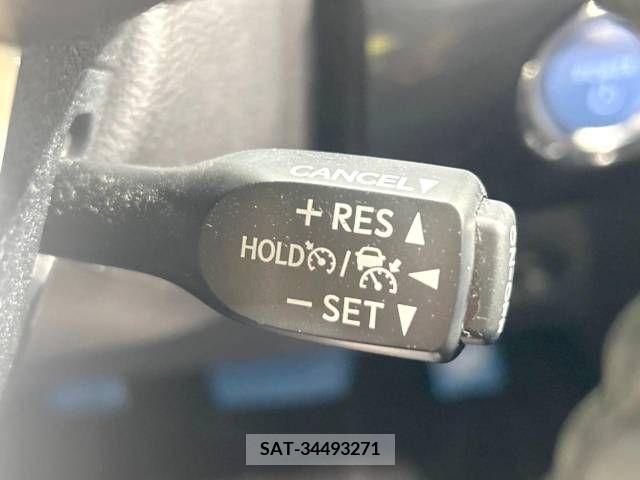 Toyota PRIUS 2018-02 281777-6
