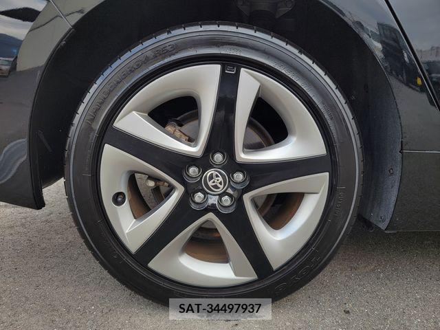 Toyota PRIUS 2019-04 219165-6