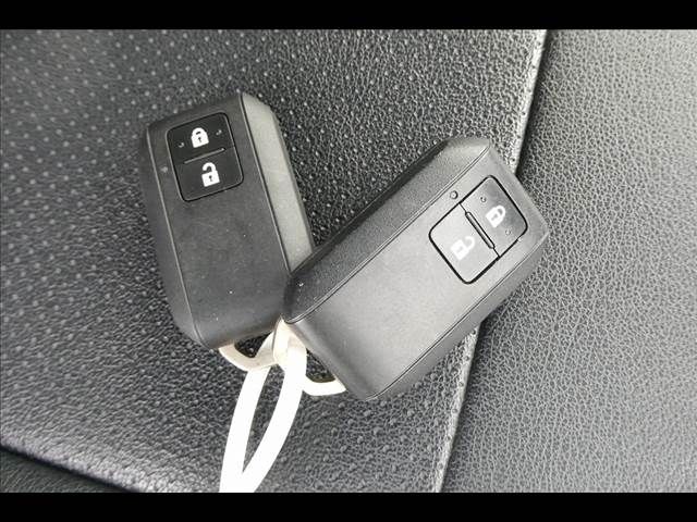 Suzuki WAGON R 2017-05 9904-4