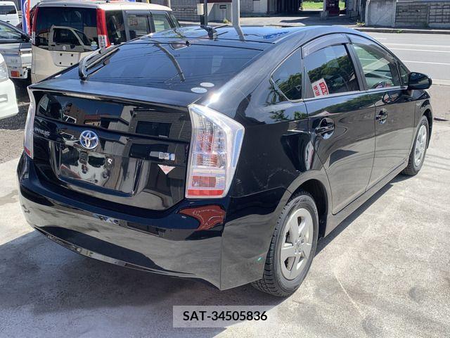 Toyota PRIUS 2010-11 377924-5