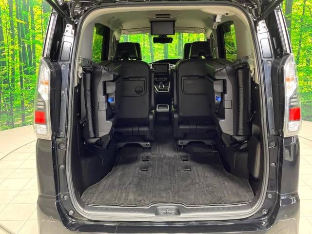 Nissan SERENA 2018-08 19184-11