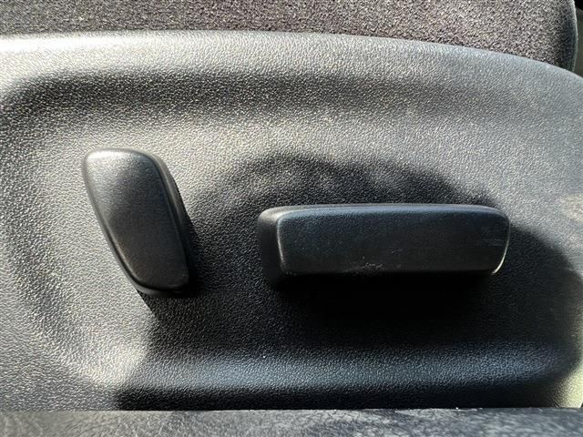 Toyota CROWN SEDAN 2015-11 20982-17