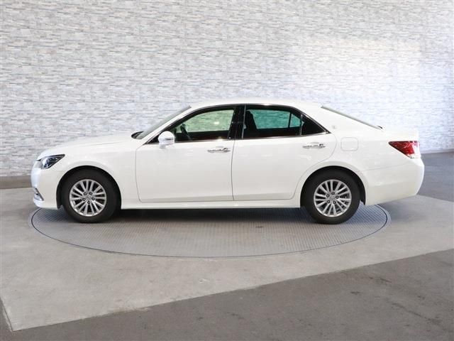 Toyota CROWN SEDAN 2015-11 20982-6