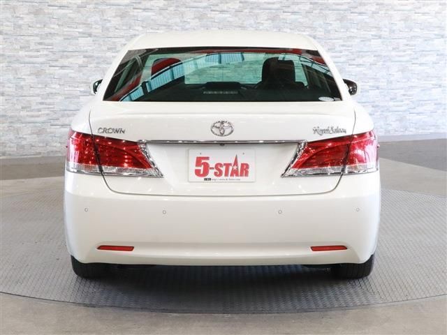 Toyota CROWN SEDAN 2015-11 20982-7