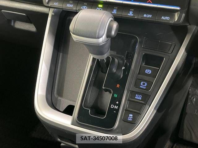Toyota NOAH 2023-06 238733-19