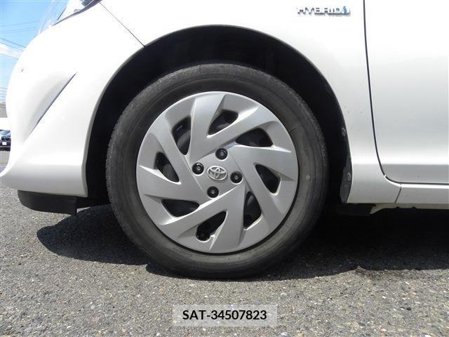 Toyota AQUA 2019-07 356329-23