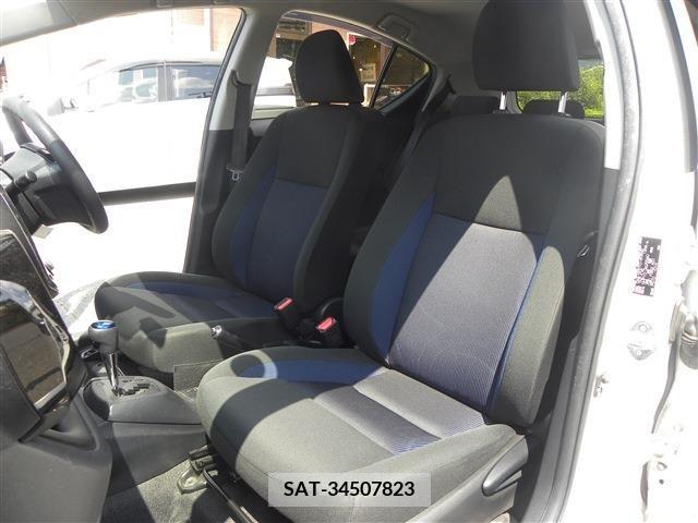 Toyota AQUA 2019-07 356329-11