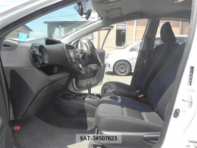 Toyota AQUA 2019-07 356329-10