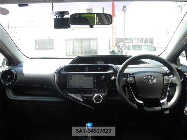 Toyota AQUA 2019-07 356329-17