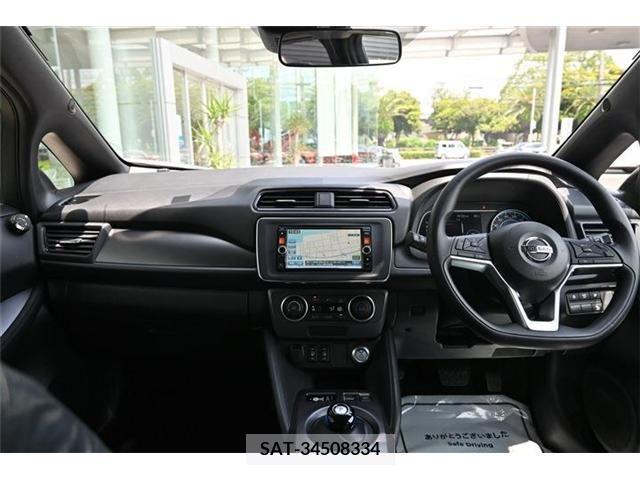 Nissan LEAF 2018-03 386783-9