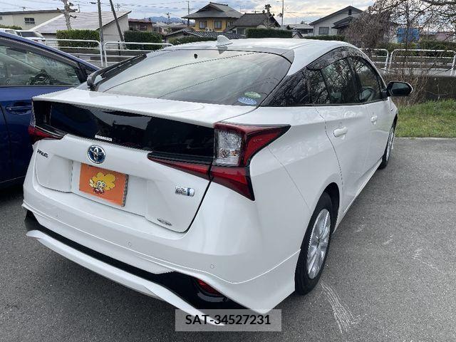 Toyota PRIUS 2019-03 229360-2