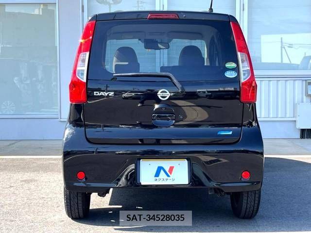 Nissan DAYZ 2016-02 323346-15