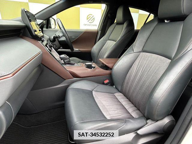Toyota HARRIER 2021-12 386935-8