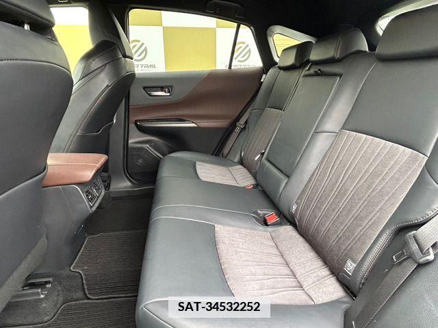 Toyota HARRIER 2021-12 386935-9