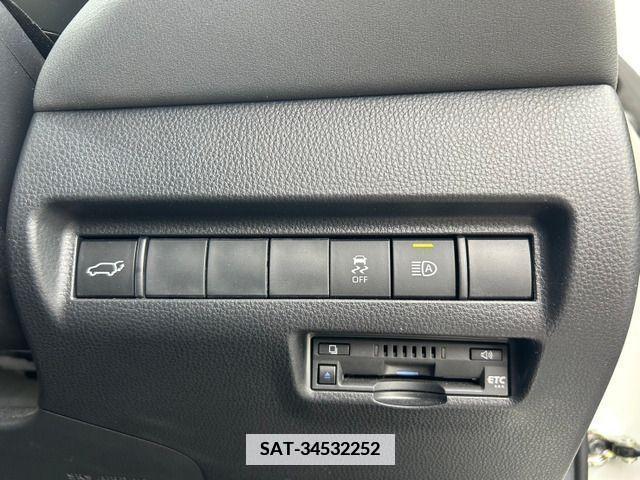 Toyota HARRIER 2021-12 386935-18