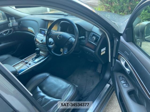 Nissan FUGA HYBRID 2013-08 391083-4