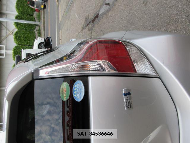 Toyota AQUA 2017-03 260316-18