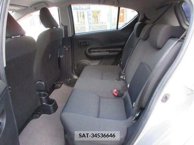 Toyota AQUA 2017-03 260316-12