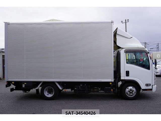 Isuzu ELF TRUCK 2017-10 211981-4