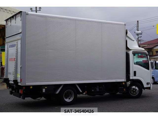 Isuzu ELF TRUCK 2017-10 211981-7